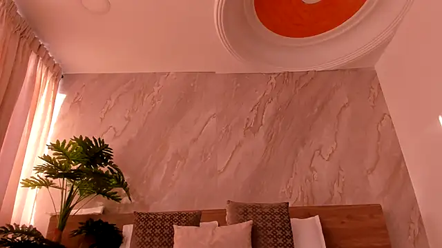 emily hunter12 online show from November 27, 11:54 am