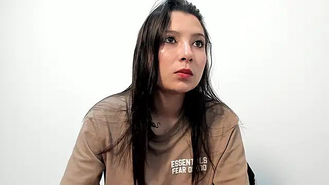 Snapshot of cami-01 chatting on October 15, 9:01 pm cami-01 online show from October 15, 9:01 pm