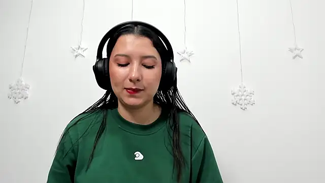 cami-01 online show from December 21, 2:30 pm