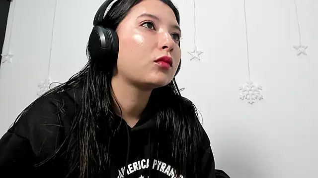 cami-01 online show from April 12, 12:08 pm