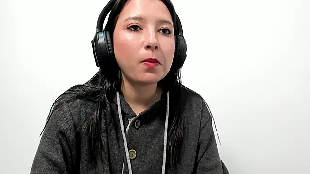 Snapshot of cami-01 chatting on November 23, 3:00 pm cami-01 online show from November 23, 3:00 pm