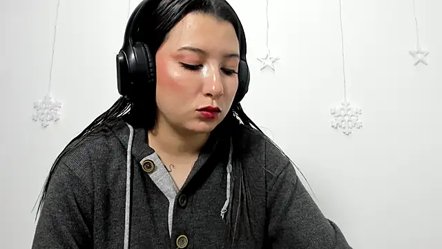 cami-01 online show from January 18, 2:09 pm