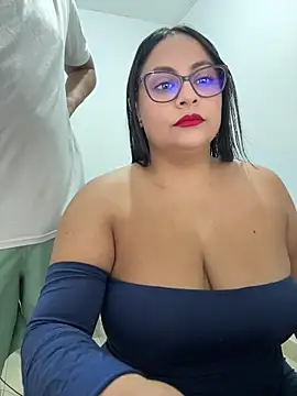 Snapshot of Sol_biglips chatting on June 10, 4:30 pm Sol biglips online show from June 10, 4:30 pm