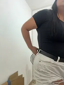 Sol biglips online show from April 10, 3:41 pm