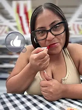 Sol biglips online show from February 12, 1:59 pm