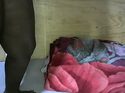 AFRICAN ASS001 online show from June 30, 5:29 am