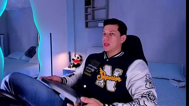 MarcoSullivan online show from November 28, 2:06 pm