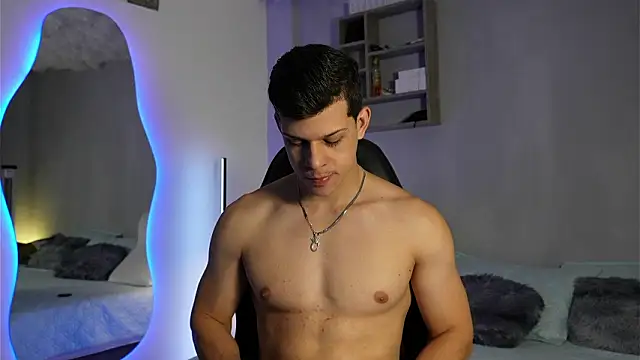 MarcoSullivan online show from March 6, 9:54 pm