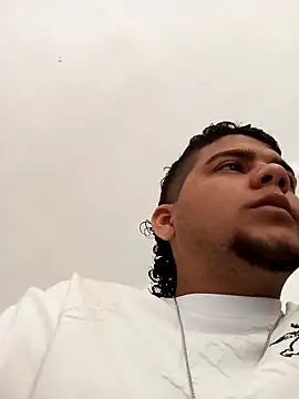 Snapshot of Nathan_mason_ chatting on March 5, 1:06 pm Nathan mason online show from March 5, 1:06 pm