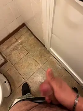 Snapshot of _themask_ chatting on October 6, 12:50 pm themask online show from October 6, 12:50 pm