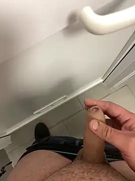 Snapshot of _themask_ chatting on December 2, 9:01 pm themask online show from December 2, 9:01 pm