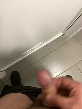 Snapshot of _themask_ chatting on January 9, 12:14 am themask online show from January 9, 12:14 am