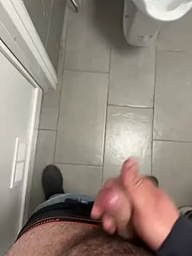 Snapshot of _themask_ chatting on March 3, 10:10 pm themask online show from March 3, 10:10 pm