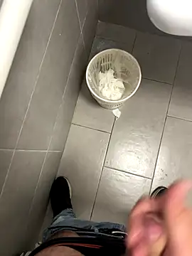 Snapshot of _themask_ chatting on October 30, 4:15 pm themask online show from October 30, 4:15 pm