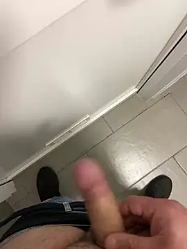 Snapshot of _themask_ chatting on December 16, 10:03 pm themask online show from December 16, 10:03 pm