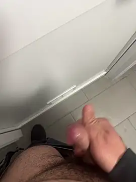 Snapshot of _themask_ chatting on March 10, 9:07 pm themask online show from March 10, 9:07 pm