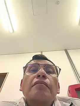 juan32 poco online show from July 3, 8:43 am