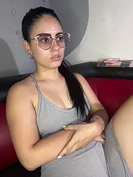 Snapshot of Azuna25 chatting on March 3, 8:05 pm Azuna25 online show from March 3, 8:05 pm