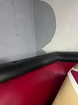 Snapshot of Azuna25 chatting on February 18, 7:43 pm Azuna25 online show from February 18, 7:43 pm