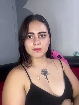 Snapshot of Azuna25 chatting on June 9, 8:10 pm Azuna25 online show from June 9, 8:10 pm