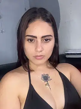Snapshot of Azuna25 chatting on June 12, 7:55 pm Azuna25 online show from June 12, 7:55 pm