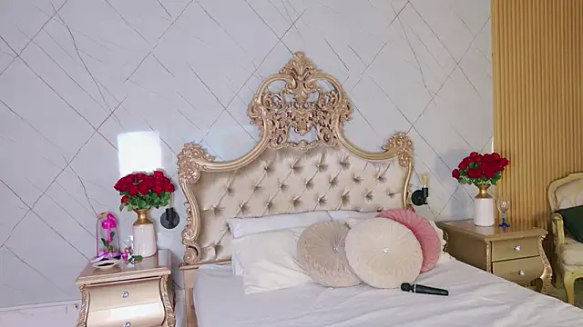 JulissaWilson online show from March 7, 10:48 pm