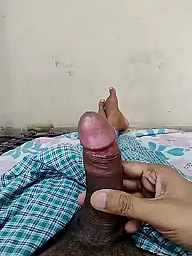 AUNTY1984 online show from September 18, 8:17 am