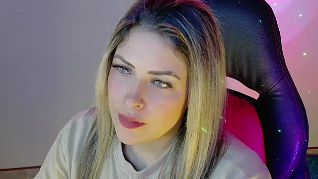 Natalia Montoya online show from October 29, 6:51 pm