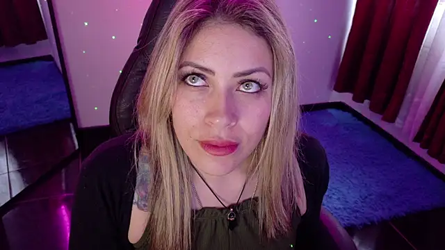 Snapshot of Natalia_Montoya chatting on September 24, 10:16 pm Natalia Montoya online show from September 24, 10:16 pm