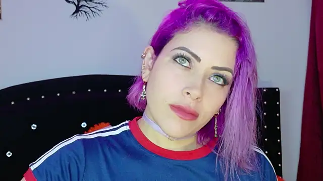 Natalia Montoya online show from May 8, 10:46 pm