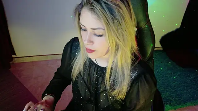 Natalia Montoya online show from October 27, 10:44 pm