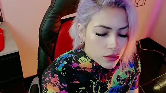 Natalia Montoya online show from February 16, 1:59 am