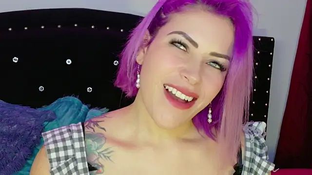 Natalia Montoya online show from May 5, 11:52 pm