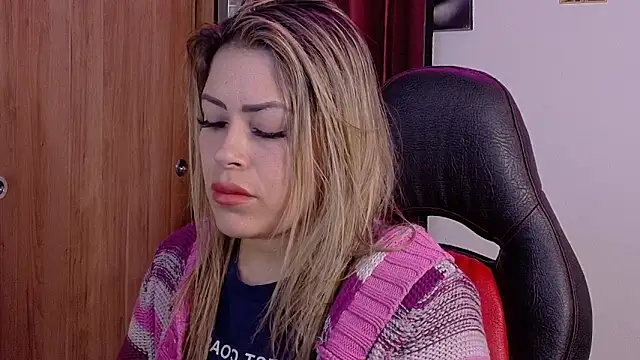 Snapshot of Natalia_Montoya chatting on October 8, 5:42 am Natalia Montoya online show from October 8, 5:42 am
