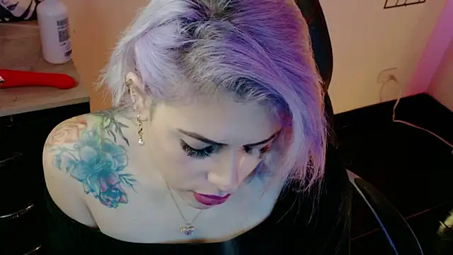 Natalia Montoya online show from February 26, 1:49 am