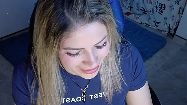 Snapshot of Natalia_Montoya chatting on October 19, 12:46 am Natalia Montoya online show from October 19, 12:46 am