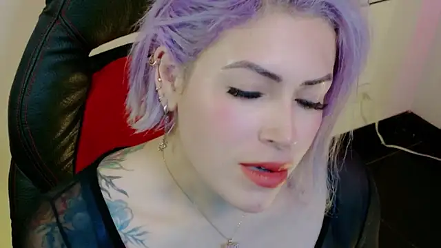 Natalia Montoya online show from February 6, 11:45 pm