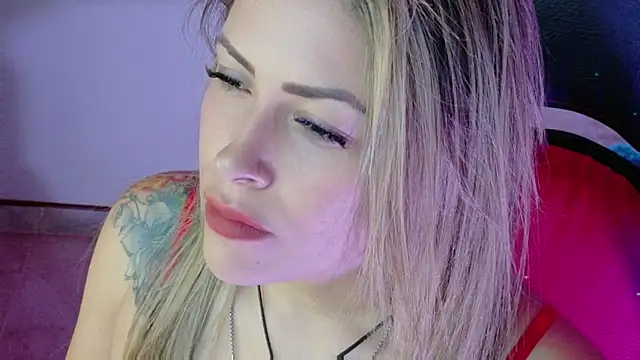 Natalia Montoya online show from November 9, 10:47 pm