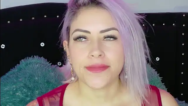 Natalia Montoya online show from March 26, 1:15 am