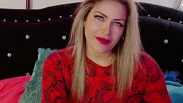 Natalia Montoya online show from December 5, 6:17 pm