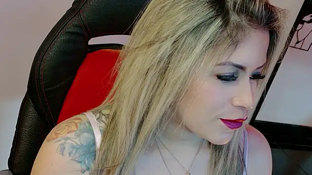 Natalia Montoya online show from January 13, 12:15 am