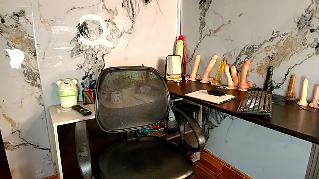 AlixLong online show from March 14, 1:11 am