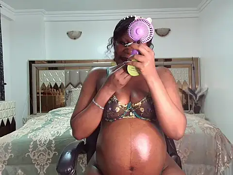 ebony shilly3 online show from January 10, 12:39 am