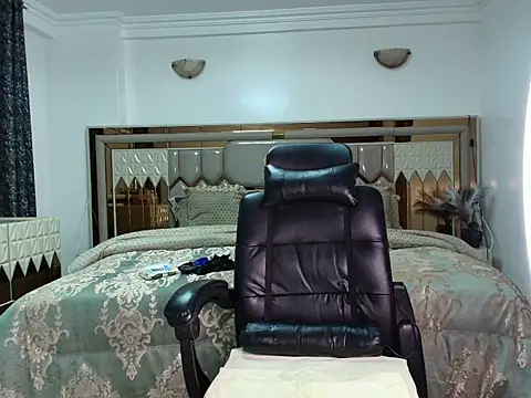 ebony shilly3 online show from January 14, 12:25 am