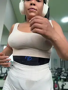 Anabel693 online show from May 6, 11:36 am