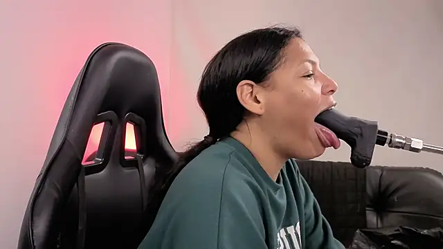 Anabel693 online show from December 19, 8:44 pm