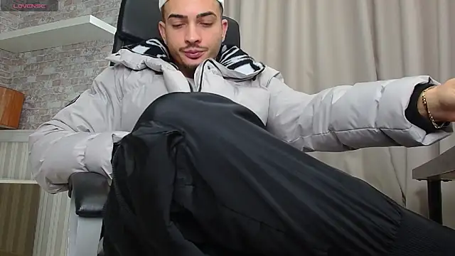 BrandonTate online show from November 26, 7:52 am