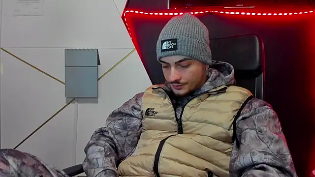 BrandonTate online show from February 10, 5:28 am