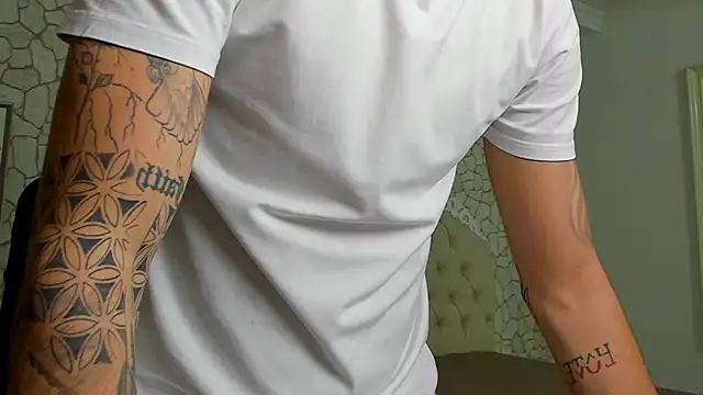 BrandonTate online show from October 25, 10:58 am