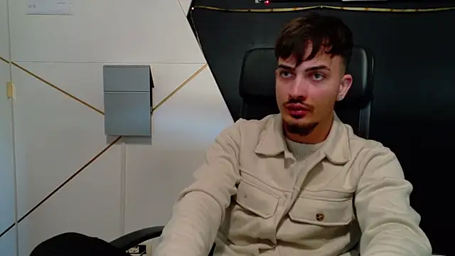 BrandonTate online show from April 5, 6:42 am